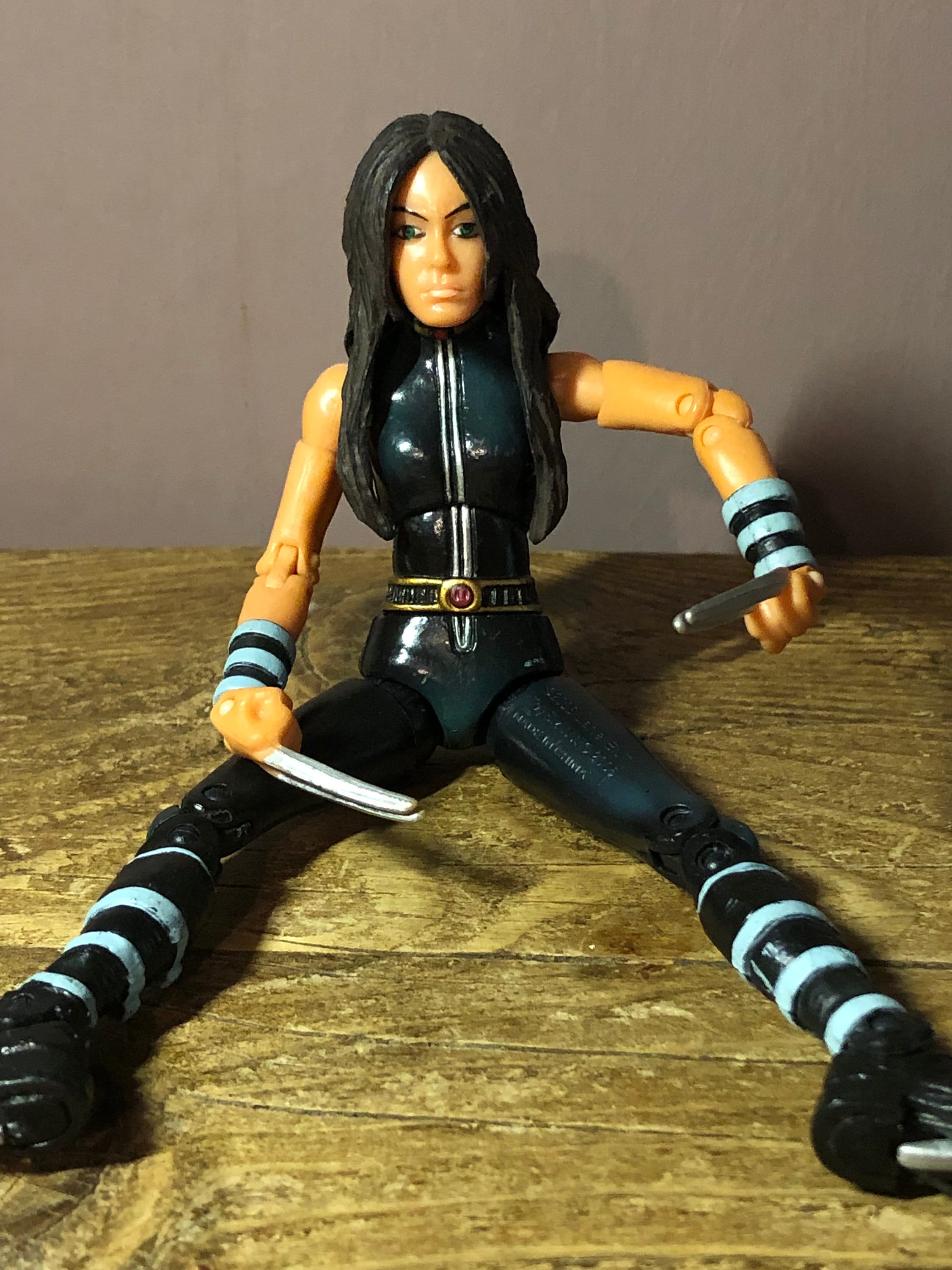 Marvel Legends X-23 Toy Biz Action Figure/ Super Articulated