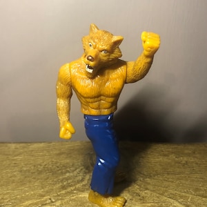Wolvadian Creature Crypts Action Figure Wolf Man TACO Bell 2003 4.5&quot;
