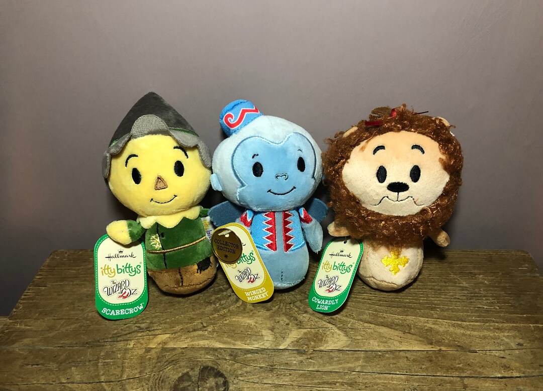 The Wizard of OZ/ Itty Bittys/ Plushies/ Collectors/ Scarecrow, Cowardly Lion, Winged Monkey/ W