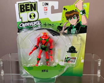 ベン10 アクションフィギュア：アルティメット エイリアン レッド