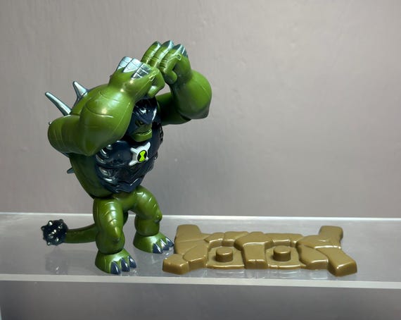 Ben 10 Omni-Glitch Heroes: Diamondhead-Humungousaur Basic Figure price in UAE | Amazon UAE