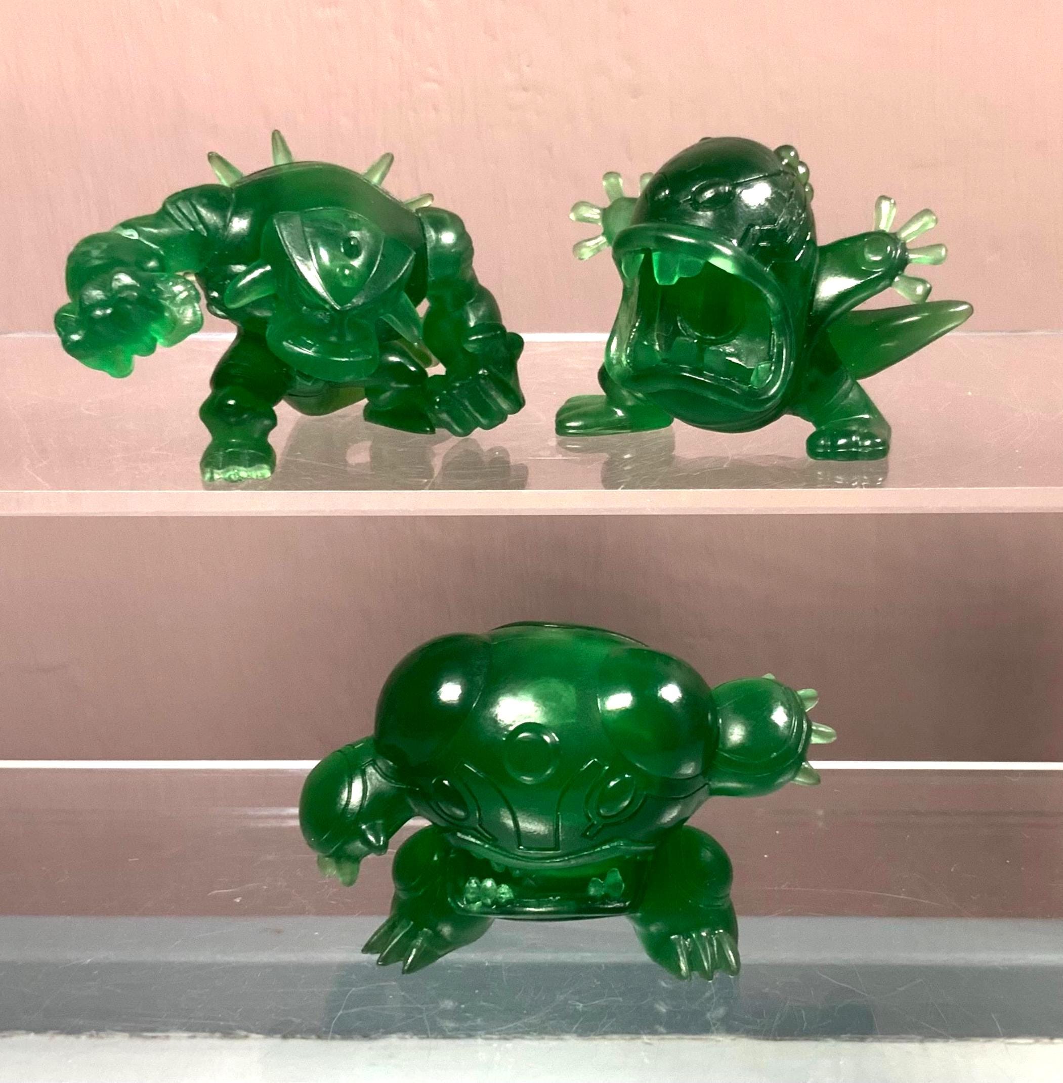 Minifiguras de Ben 10: Juguetes de PVC verde translúcido: Cannon Ball,  Upchuck y Humungousaur - Etsy México, image size:2101x2141