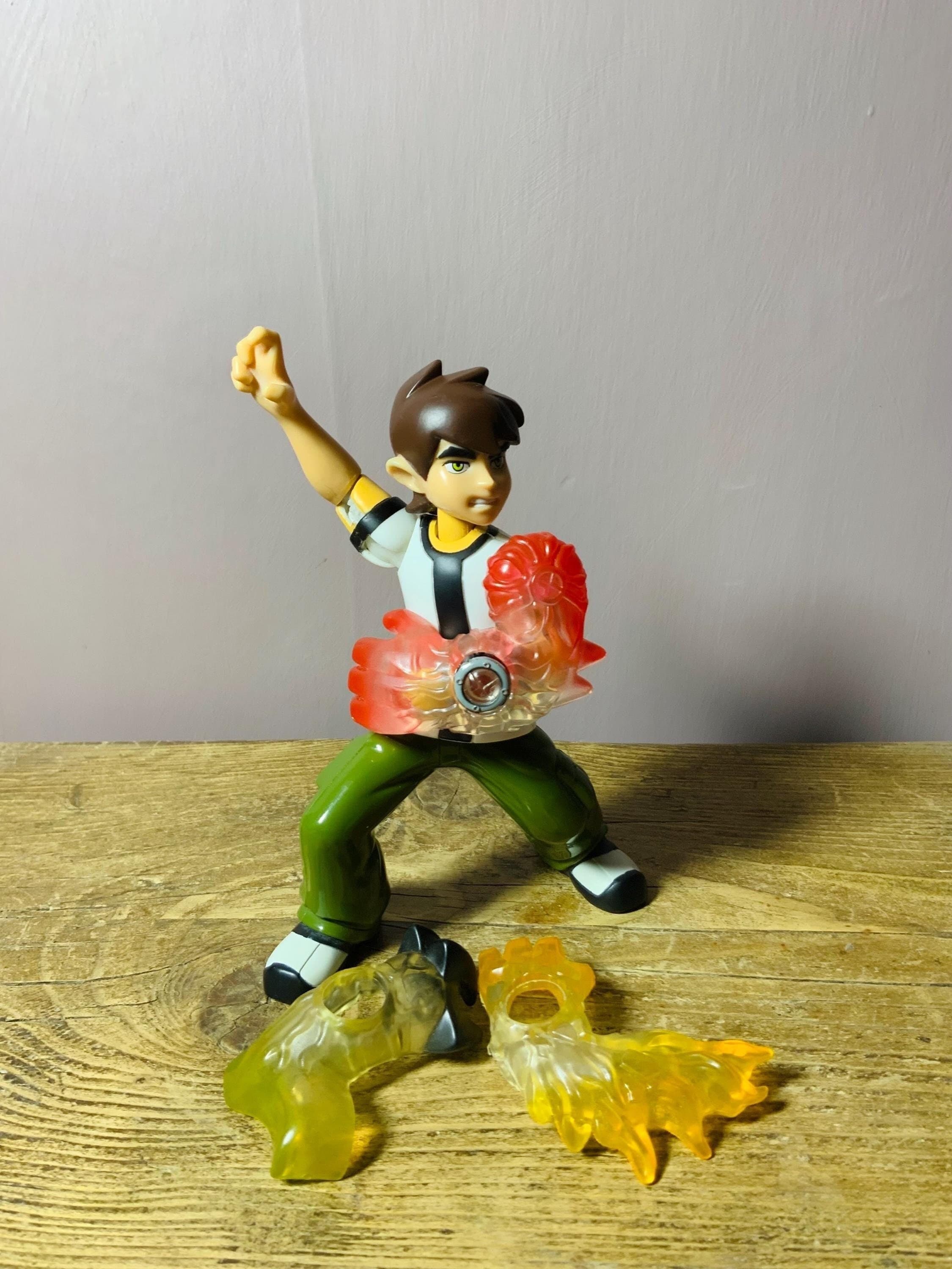 Ben 10 Tennyson DNA Alien Heroes Action Figure With Light-up