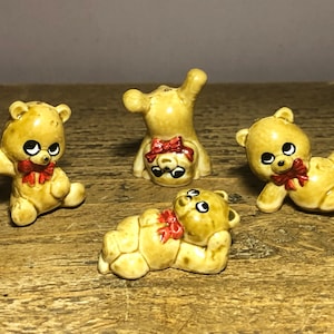 Retro 1980s Kinder Egg Surprise Toys/ Posing Bears Tiny Small 1" Figures/ 80s Collectables/ Red Bow Ties/ Brown Bears x 4/ Vintage Kitsch