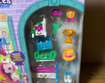 SHOPKINS Happy Places Pretty Pony Show Jumping Decorator's Pack