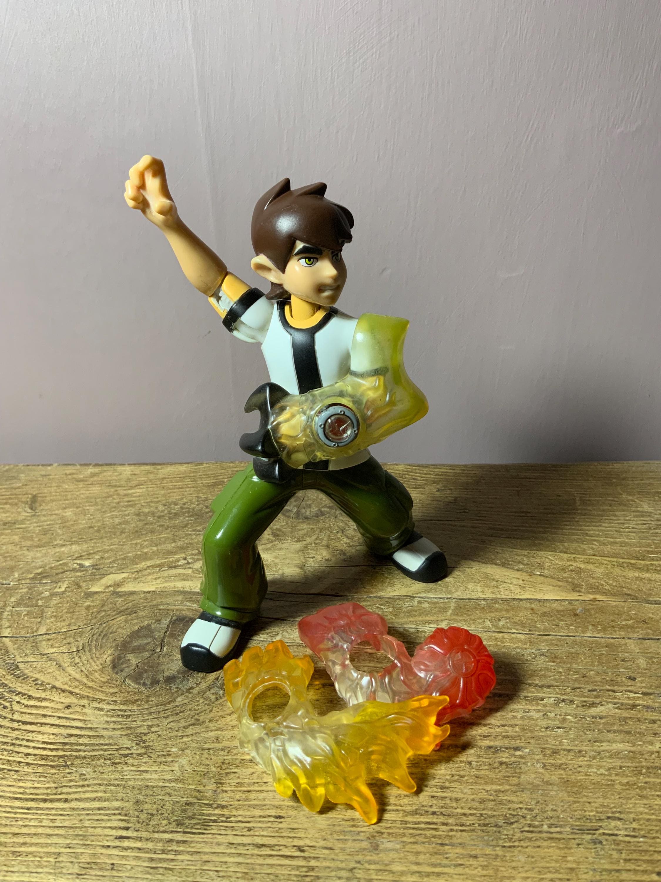 ベン10 テニスン DNA エイリアンヒーローズ アクションフィギュア