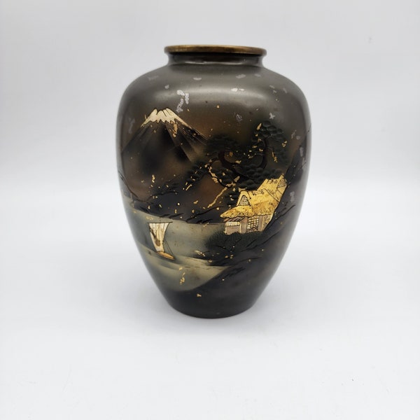 Vintage Japanese Chokin Etched Mt. Fuji Vase