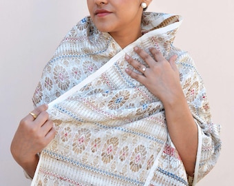 Handwoven Eri Silk Shawl – Muga Pattern, Sustainable Assam Scarf