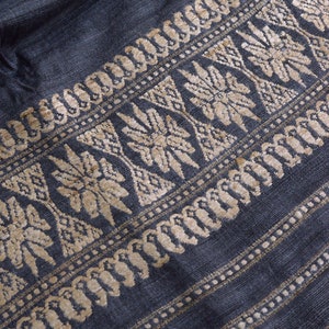 Handwoven Eri Silk Shawl: Muga Motifs, Eco-Friendly Luxury (220x70 cm)