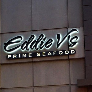 Rótulos comerciales, señalización de restaurantes, letreros retroiluminados led, letreros de logotipos personalizados, letreros exteriores para interiores, letreros de letras en relieve en 3D, metal cepillado