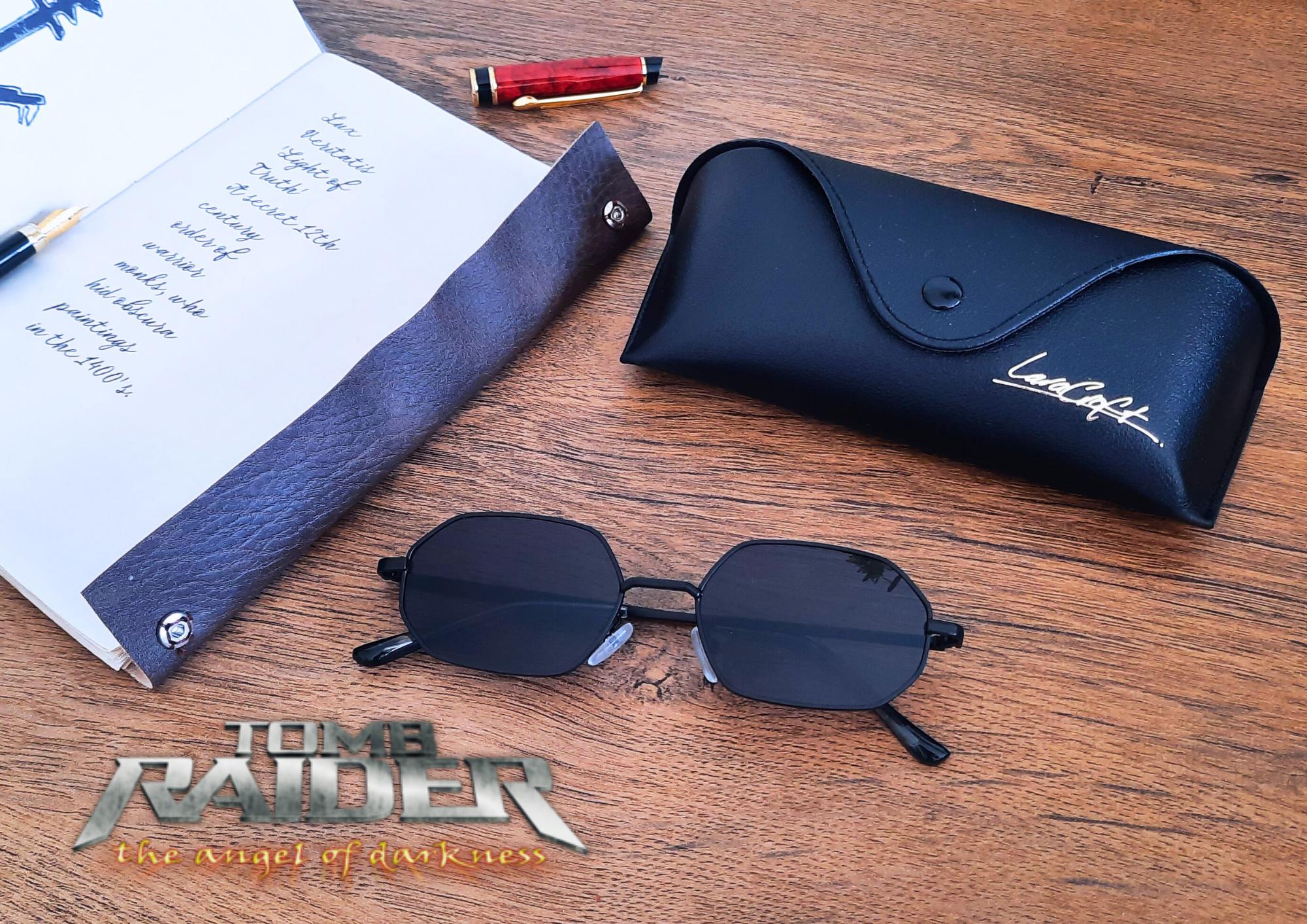 Tomb Raider the Angel of Darkness Sunglasses and Case With