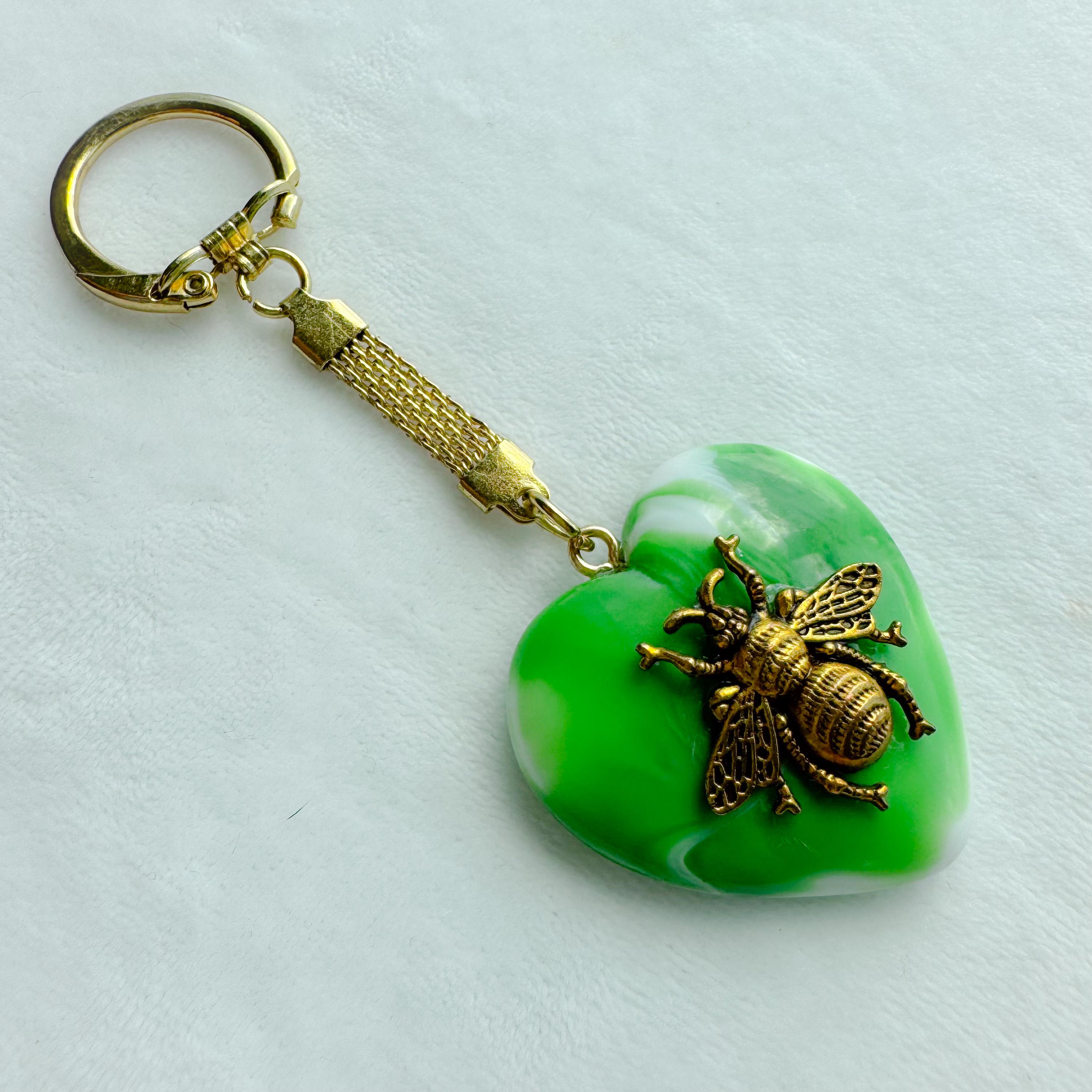 Mesh Keychain Green Glass Heart Bag Charm – Bee Keychain With Vintage Gold Mesh ...