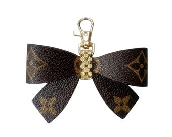 Bow Keychain, Luxury Keychain, Personalized Keychain, Bag Charm, Gift, Monogram Bow, Leather Key Chain