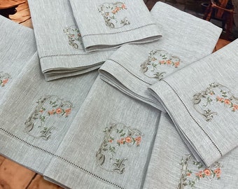 Floral Letter Embroidered Wedding Day Gift Linen White Napkins, Embroidered Napkins, Personalized Napkins, Monogrammed Napkins