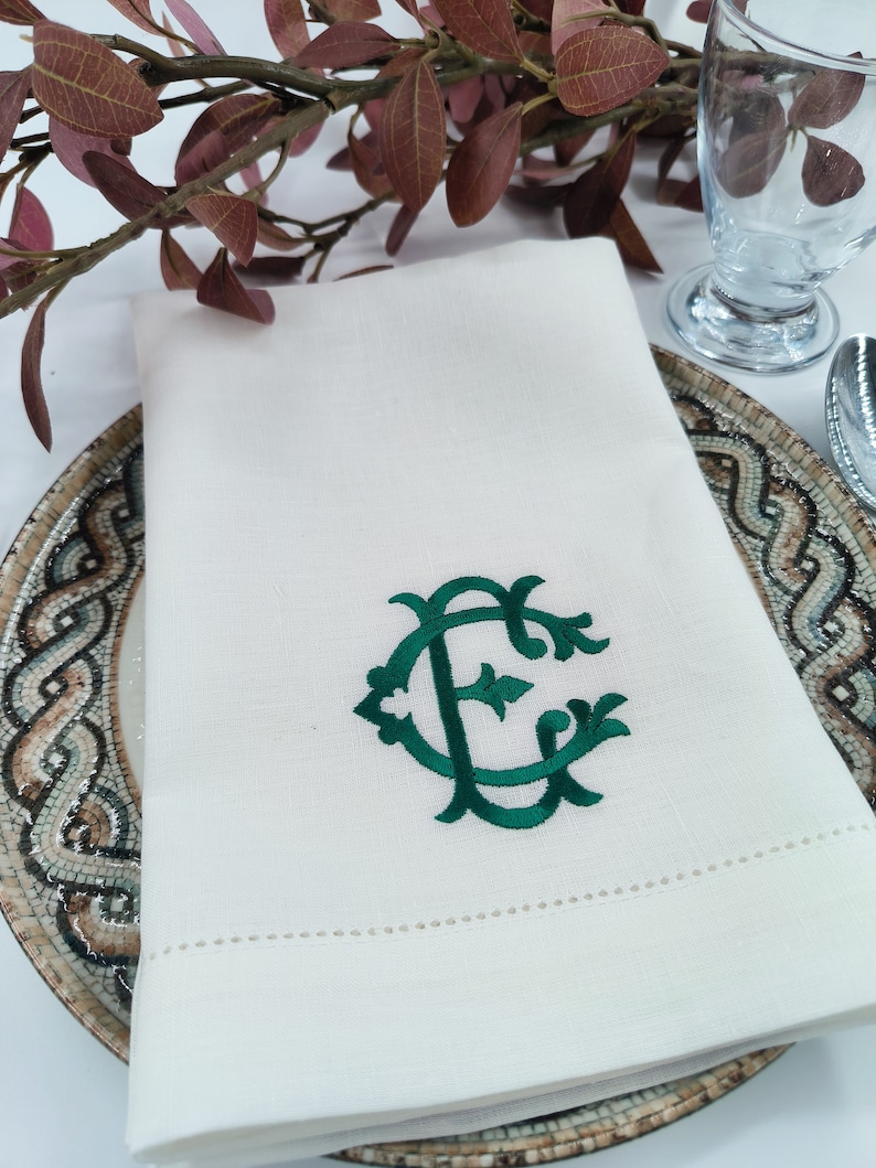 Serviettes de table en lin à monogramme double lettre, serviette de table en lin de mariage personnalisée, serviette de table en lin brodée personnalisée, serviettes de table personnalisées image 1