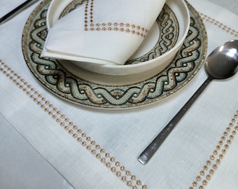 Embroidered Double Pattern Napkins and Placemats, White Cloth Dinner Placemats, Housewarming Napkin Gift, Napkin Embroidery, Wedding Napkin
