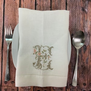 Embroidered Linen Napkin, Monogrammed Linen Napkins, Wedding Napkins, 20" Linen Napkin, Dinner Napkins, Napkins Gift Set, Decorative Napkins