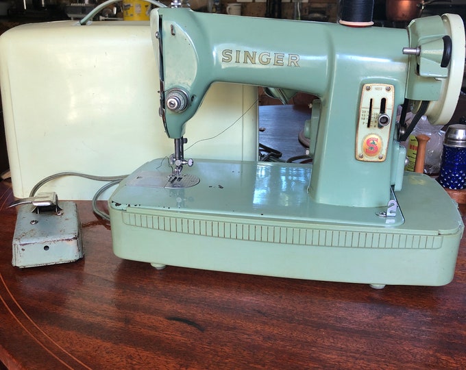 Vintage Green Singer Sewing Machine Etsy