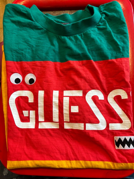 Guess small pull over shirt