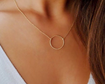 Collier Femme Cercle plaqué Or ou Argent - Pendentif Anneau Filigrane rond Classique et Chaine Réglable selon Envie - Bijoux Mode Cadeau