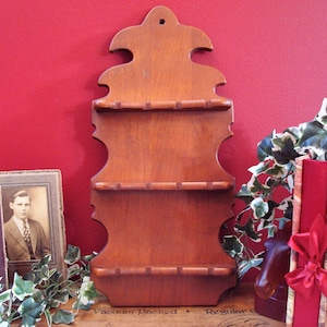 Vintage Wooden Miniature Spoon Display Rack Holder with Leaf Motif in Medium Brown Stain, ca. 1970&#39;s