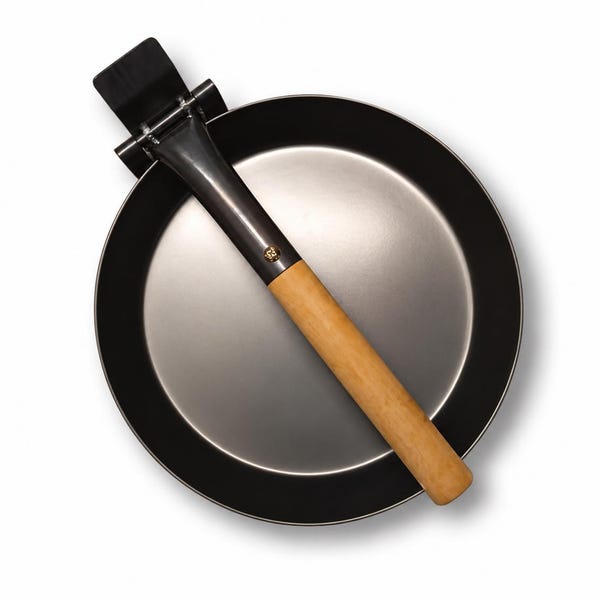 24 cm diameter frying pan with folding handle, wood, carbon steel, bushcraft, camping, outdoor cooking pan, hunter's pan, steak pan