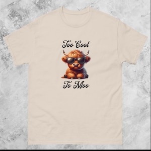 Too Cool to Moo Highland Cow Sweatshirt – Cute Kawaii Highland Cow – Unisex Cow Sweatshirt – Kawaii Animal Lover Gift