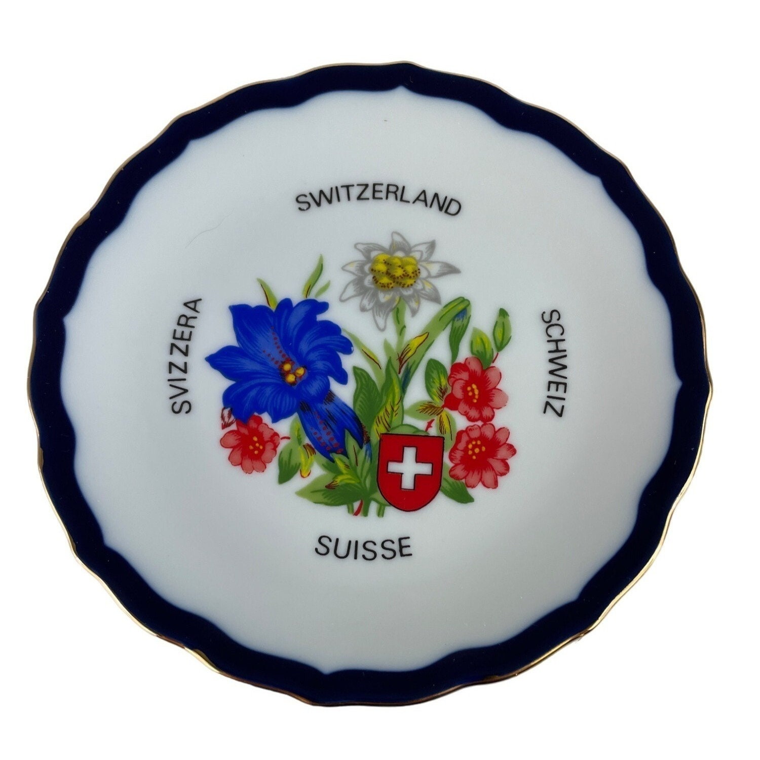 Une belle assiette de souvenirs décoratifs de France, des souvenirs de
