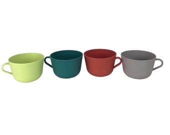 Vasos de plástico multicolor Gothamware vintage para picnic y camping (lote de 4)