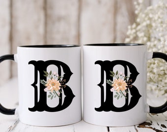Regalo personalizzato per damigelle d'onore, tazza da caffè con lettera B, tazza regalo nuziale, tazza iniziale personalizzata, regalo di Natale, tazza di fiori iniziale, tazza con lettere