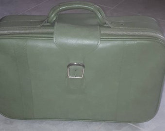 Vintage Royal Traveler Avocado Luggage Suitcase 1950's - 1960's