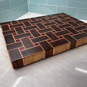 Large end grain cutting board
