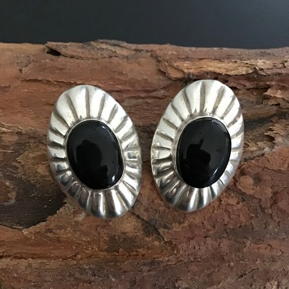 Taxco Sterling Black Stone Clip On Earrings, Mode… - image 2