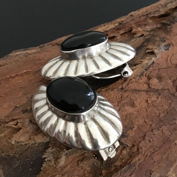 Taxco Sterling Black Stone Clip On Earrings, Mode… - image 6