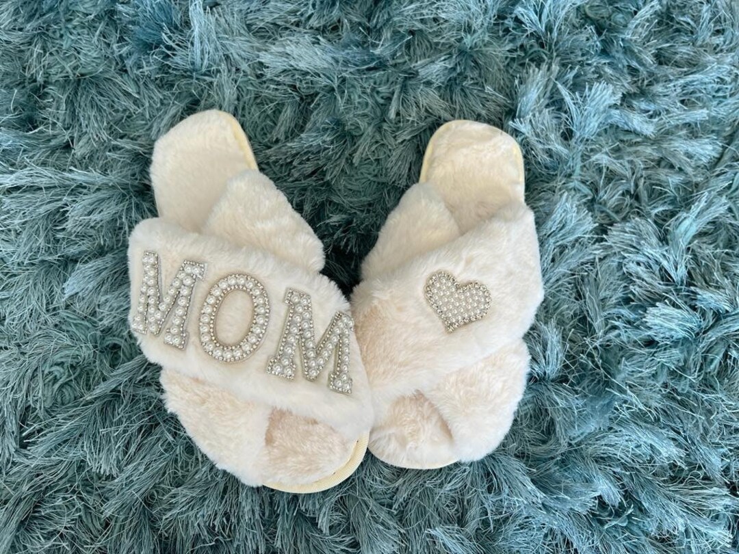 Personalized Pearl Mom Slippers, Gift for Her Mom Nana Slippers,new Mom ...