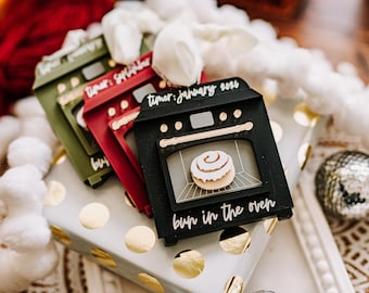 Pregnancy Announcement Bun in the Oven Ornament