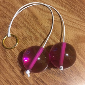 Clackers Click Clacks Klackers Acrylic Balls String Rope Knockers Whackers Kabangers Whakkos Noise Maker Toy Pink image 1