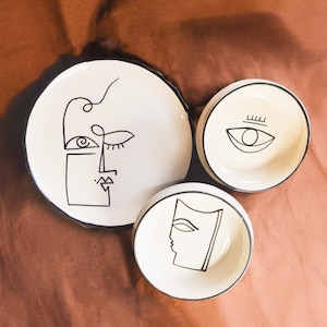 Set di stoviglie in ceramica fatte a mano – Piatto e ciotole con motivo astratto – Stoviglie artistiche moderne – Regalo unico per inaugurazione della casa