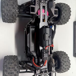 Traxxas MINI MAXX lightweight frame brace