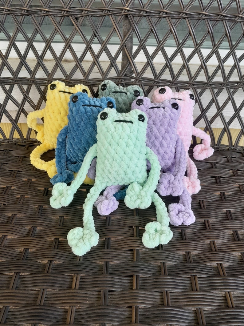 AMMO88 No Sew Leggy Frog Crochet Pattern Easy Amigurumi Plushie PDF Download - Etsy Indonesia image 4