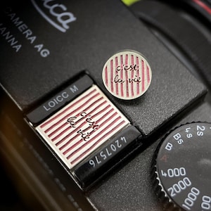 C'est la vie Engraved Camera Hot Shoe Cover, Shutter Button, That's Life French Quote, Fits Canon, Sony, Fuji, Nikon