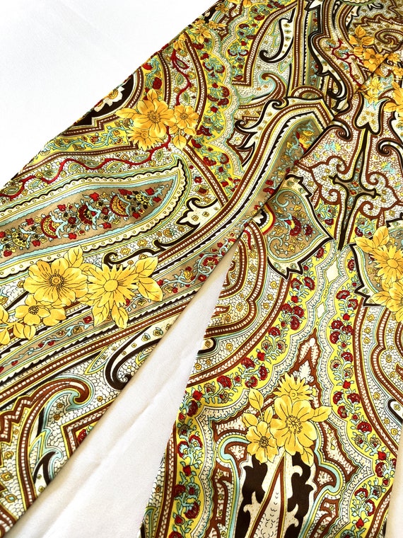 Vintage 1970's Paisley Design Bright Yellow Mint … - image 5