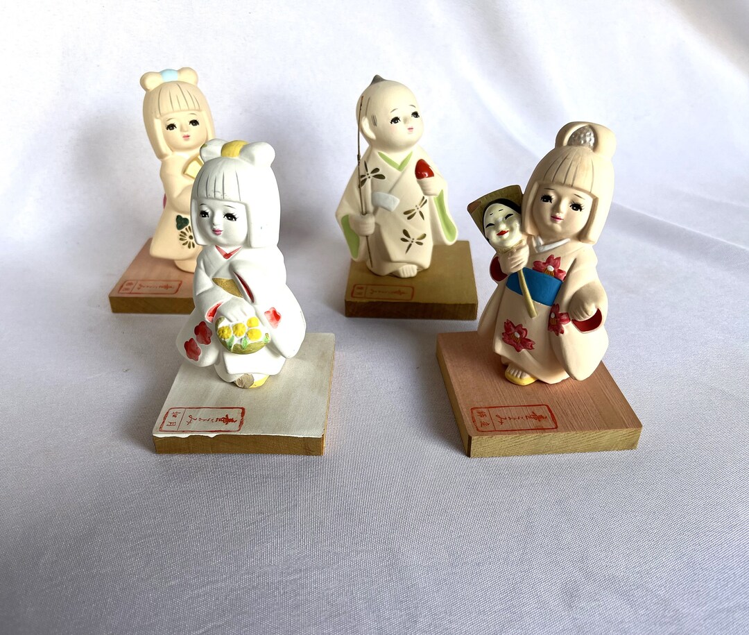 Vintage Genuine Hakata Doll Association Hand Painted