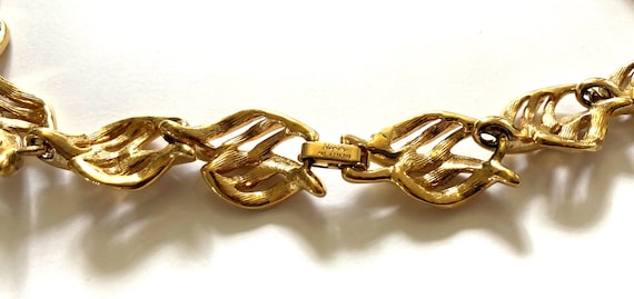 Vintage Napier Gold Tone Leaf Necklace Designer S… - image 6
