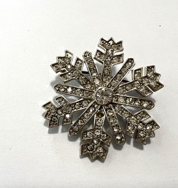 Vintage Monet Snowflake Winter Holiday Brooch Cos… - image 5