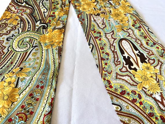 Vintage 1970's Paisley Design Bright Yellow Mint … - image 4