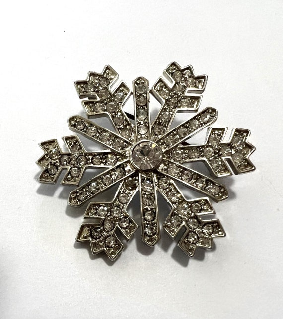 Vintage Monet Snowflake Winter Holiday Brooch Cos… - image 2