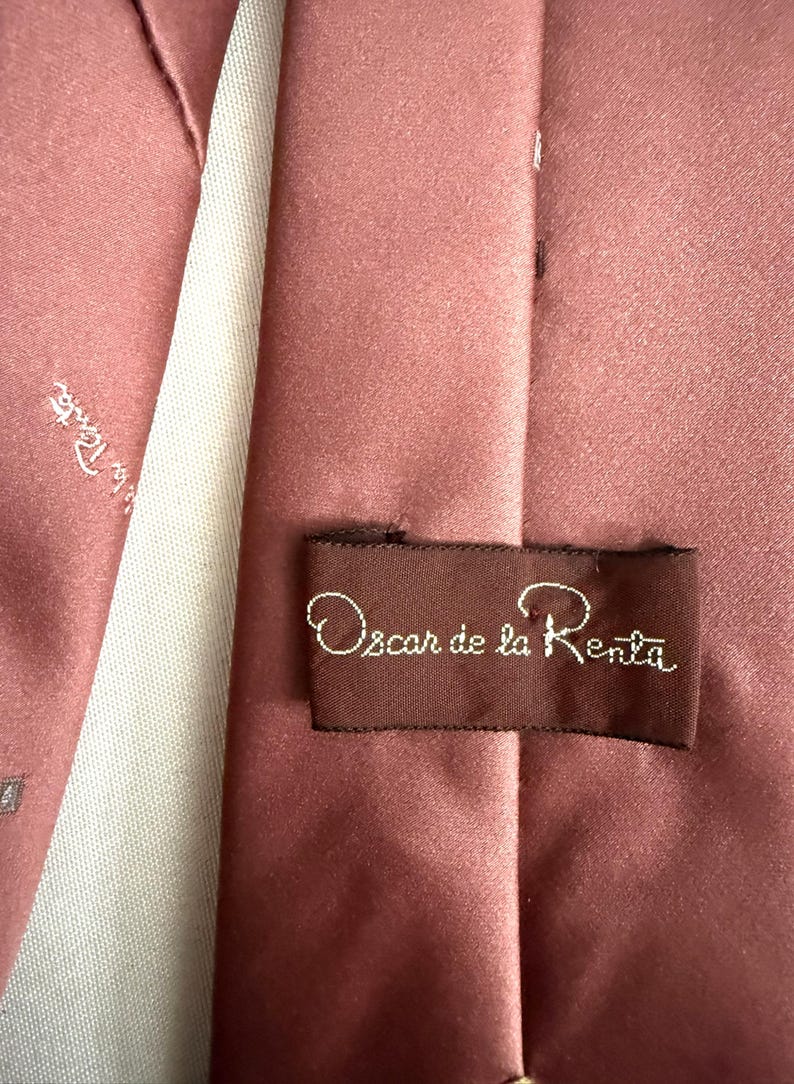 Vintage Oscar De La Renta Designer Silk Tie Men's Short - Standard Necktie image 3