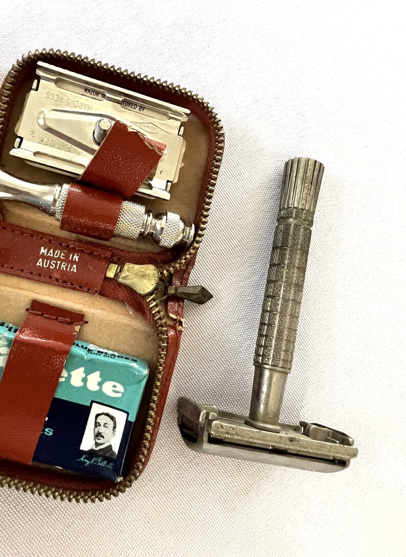 Vintage A1 Gillette Double Edge Flare Tip Super Speed Safety Razor and ...