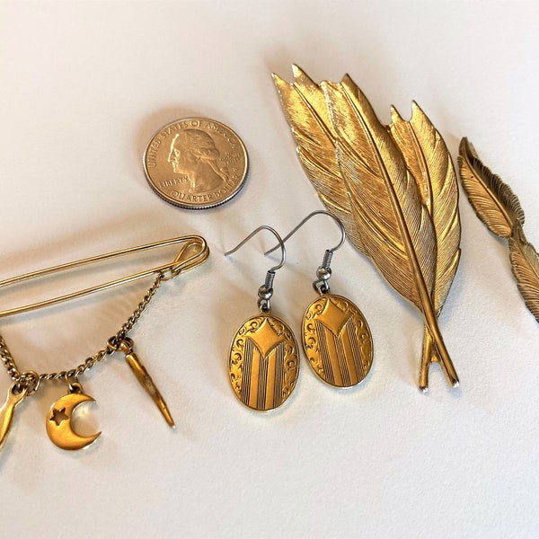 Vintage Gold Tone Costume Jewelry Set Earrings Astrological Pin Feather Brooches